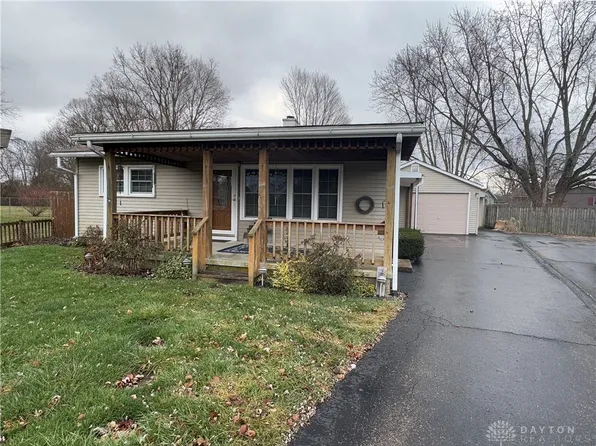 5 West Ct, West Alexandria, OH 45381