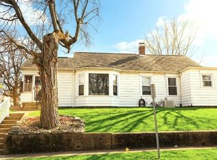 415 E William St, Washington, IN 47501