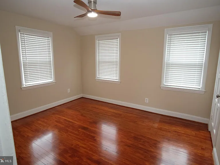 632 Faraday Pl NE — Photo 21