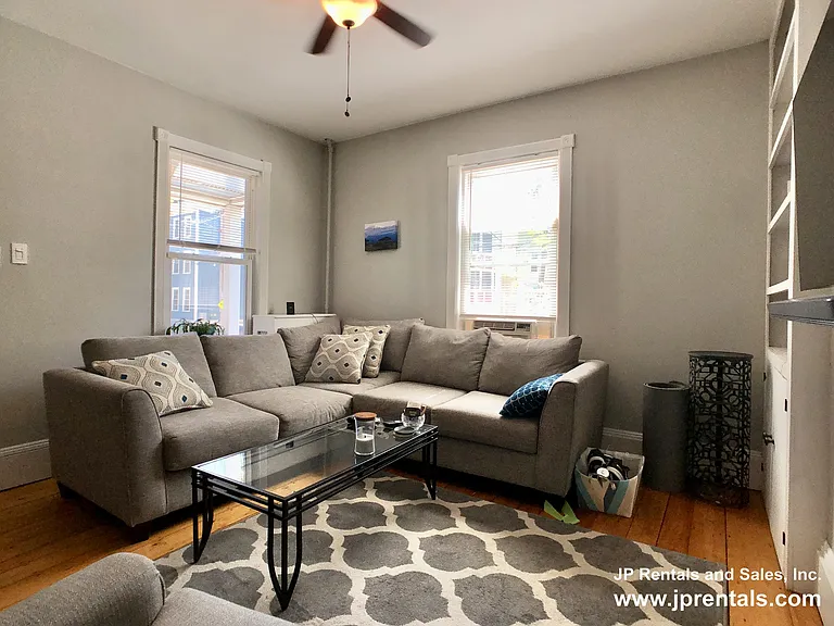 235 Amory St — Photo 7