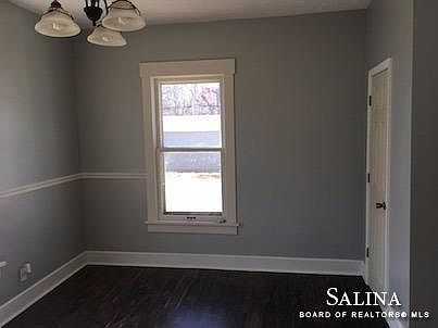 2nd image of 640 S 5th St