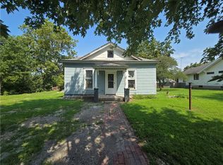 810 William St, Effingham, KS 66023