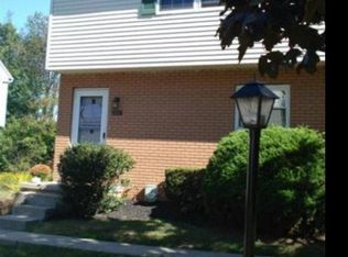 1331 Cedarwood Dr, Kent, OH 44240