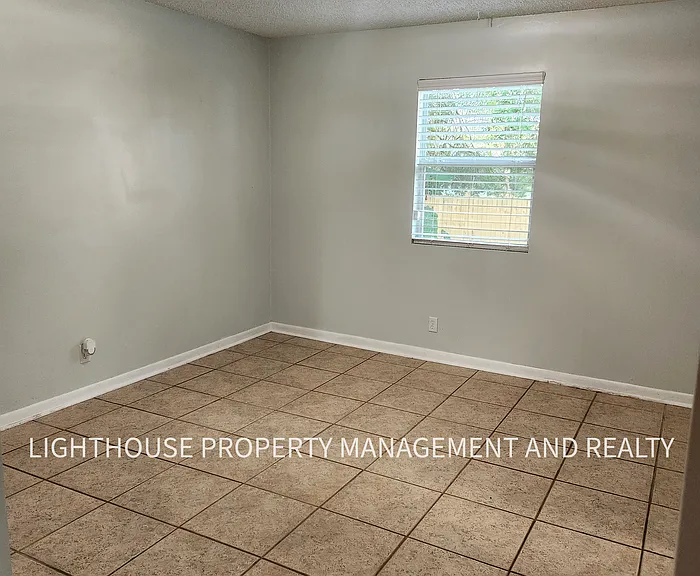 916 Penman Rd — Photo 5