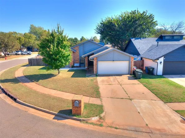 1916 Woodside Dr, Edmond, OK 73013
