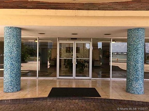 4th image of 2121 N Bayshore Dr APT 517