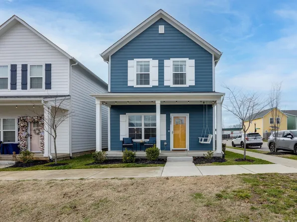 2045 Village Park Cir, Old Hickory, TN 37138