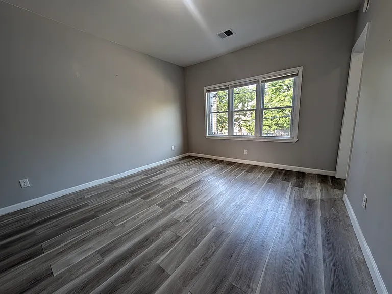 647 West Ave #2 — Photo 8