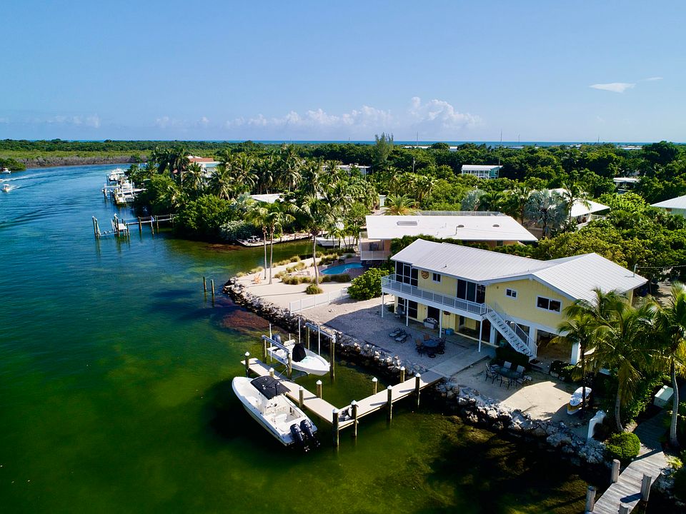 1st image of 195 Kahiki Dr