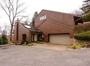 11 Spring Knoll Dr, Cincinnati, OH 45227