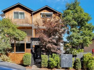 4022 Pasadena Pl NE, Seattle, WA 98105