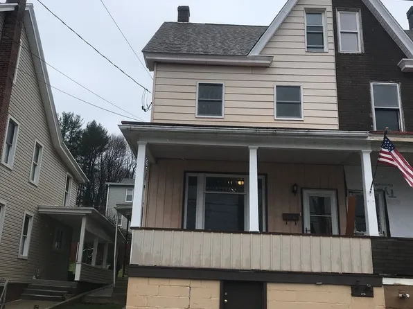 126 E High St, Coaldale, PA 18218