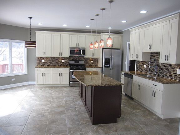 3rd image of 10963 Ashton Ln