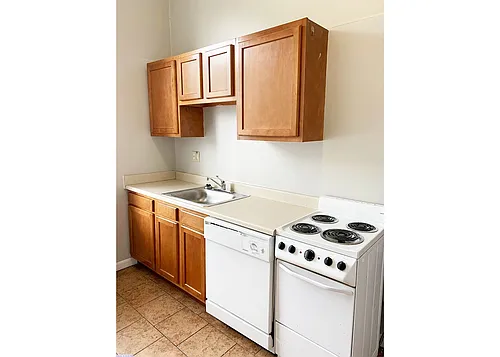 3300 Jefferson Ave Photo 1