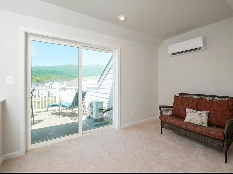 4413 Alston St — Photo 17