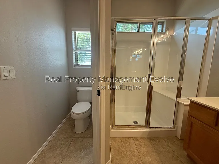 2513 W Woburn Ln — Photo 20