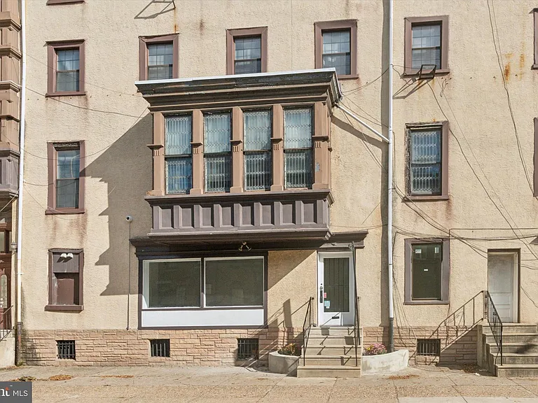 1538 Pine St #1R — Photo 11