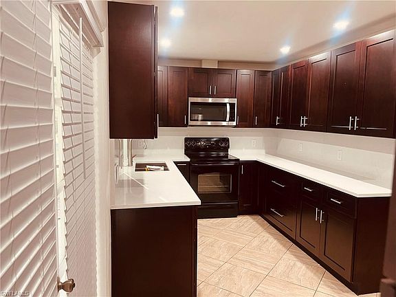 4th image of 6180 Dogwood WAY