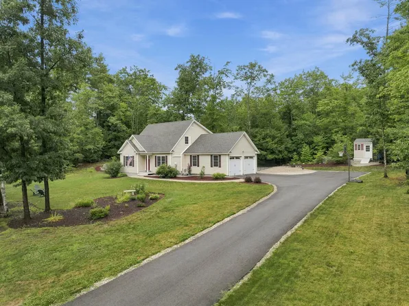 82 Pine Meadows Circle, Bennington, NH 03442