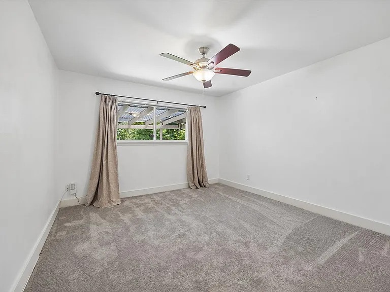 10303 Greenwillow St — Photo 11
