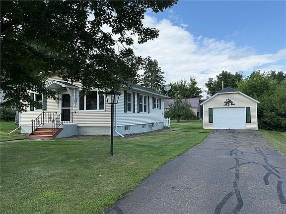 2nd image of 109 2nd Avenue