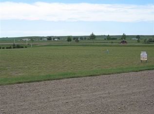 19 Runaway Ln, Fort Peck, MT 59223