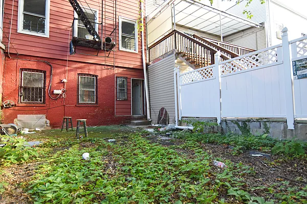 Rented by Coda Real Estate NYC | media 9