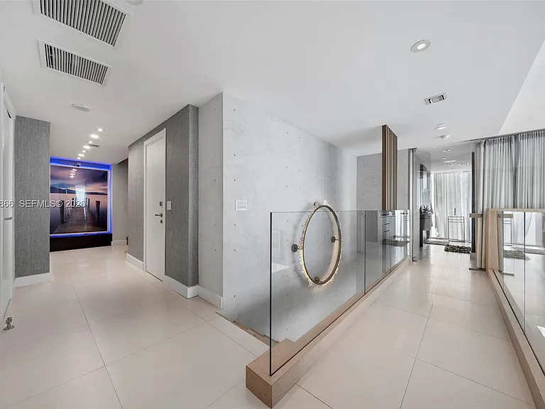 1040 Biscayne Blvd #Penthouse 4607 — Photo 19