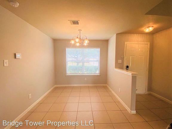 5th image of 6910 Manor Terrace Ln
