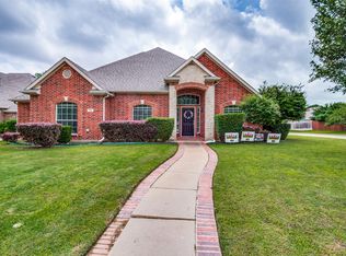 700 Dover Heights Trl, Mansfield, TX 76063
