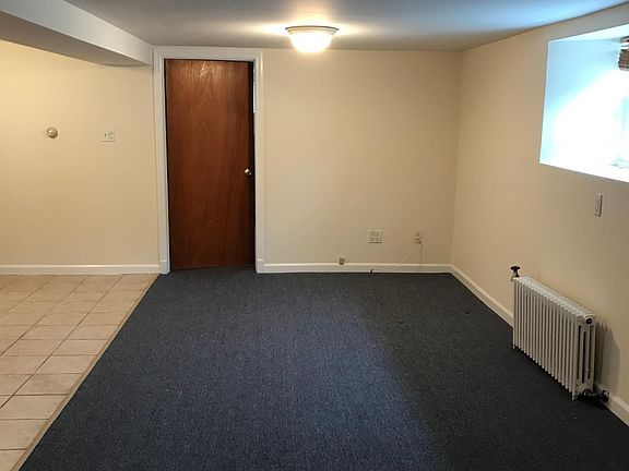 4th image of 218 Hyatt Ave