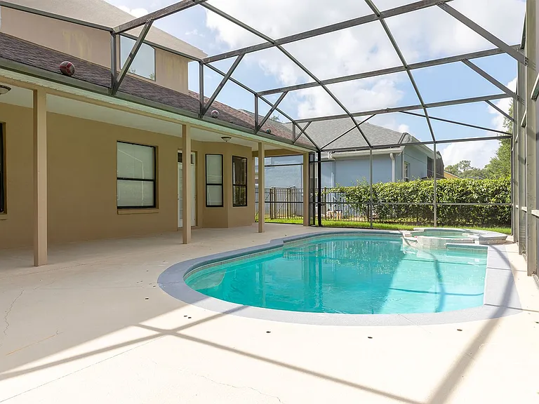 1585 Cherry Ridge Dr — Photo 28