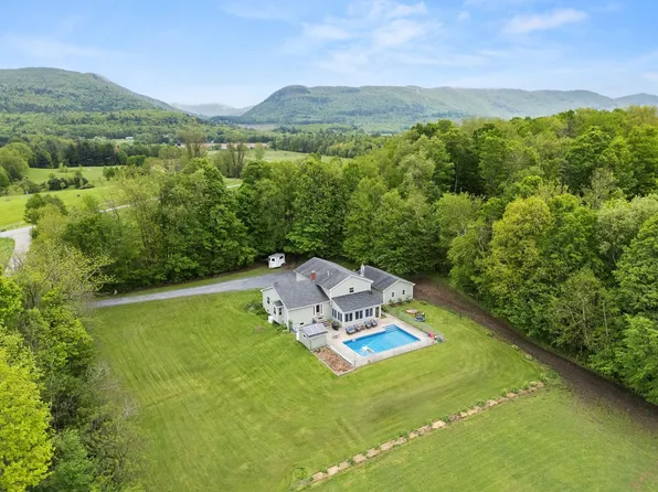 55 Honey Hill Road, Hinesburg, VT 05461