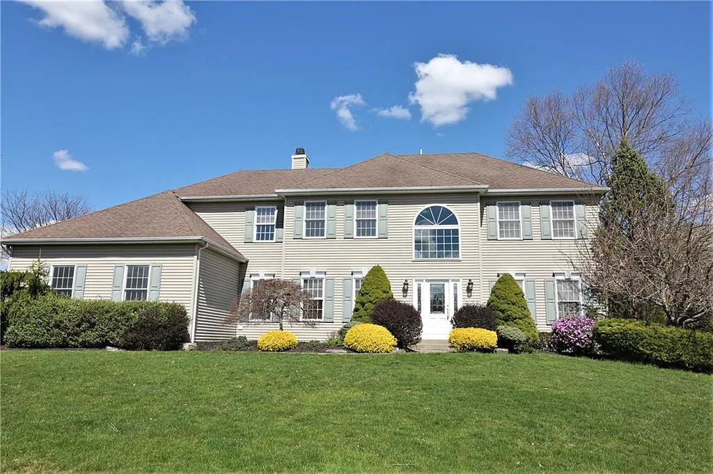 17 Anderson Way photo 1