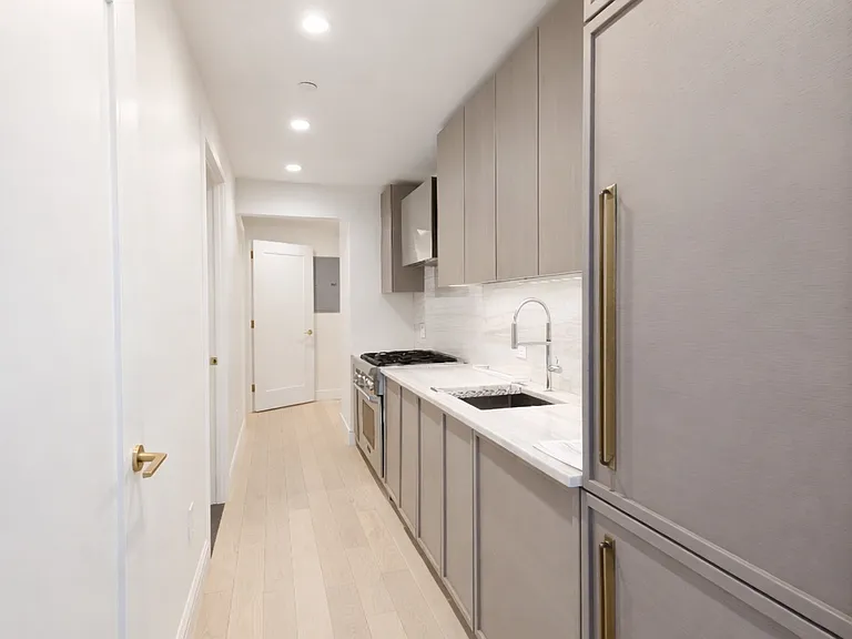 1399 Park Ave #6G — Photo 3