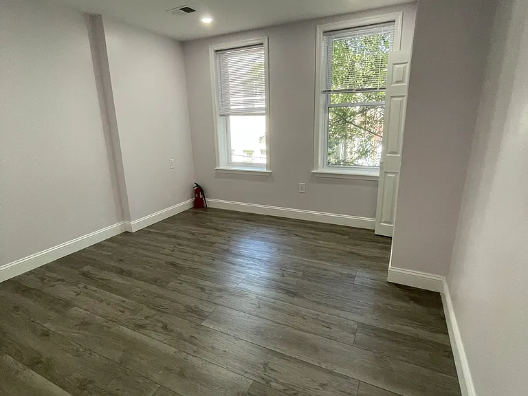 3335 Spring Garden St #2B — Photo 3