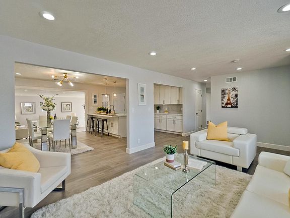 4th image of 3544 Calico Ave