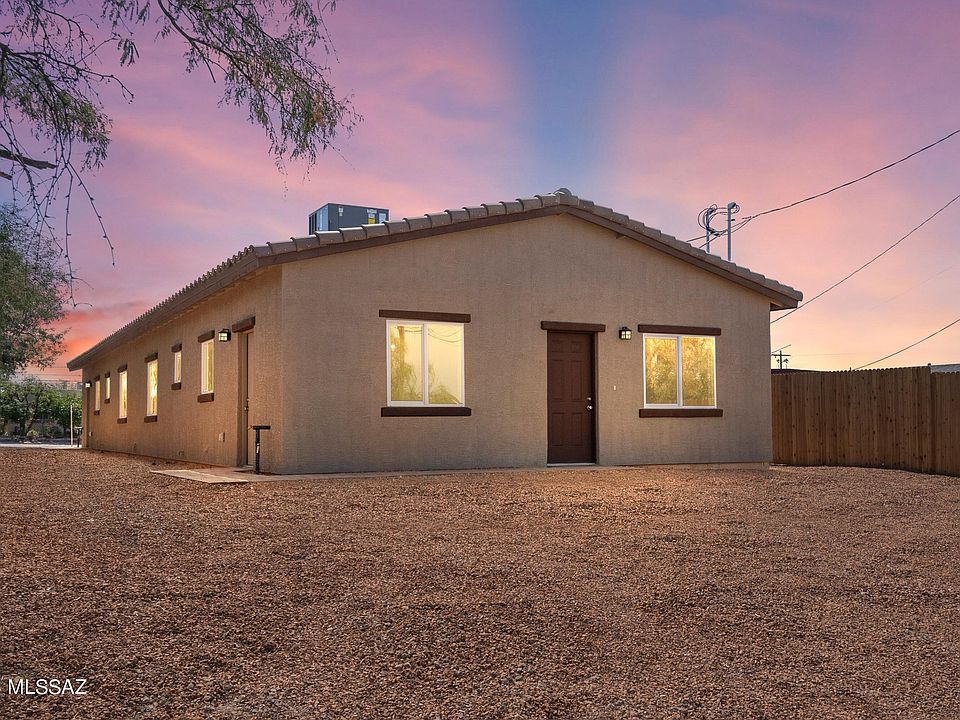 1st image of 742 W Calle Adelanto