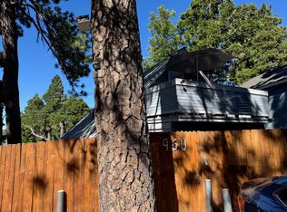 950 Deer Trl #B, Crestline, CA 92325