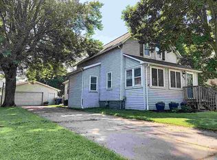 205 Williams St, Combined Locks, WI 54113