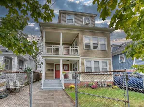 154-156 Gallatin St, Providence, RI 02907