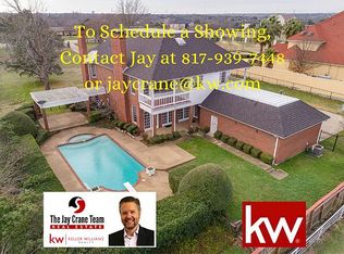 1229 W Pleasant Run Rd, Desoto, TX 75115