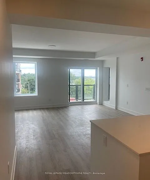 19 B West St N #403 — Photo 13