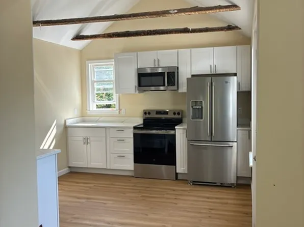 1 Pond Pl, Franklin, MA 02038