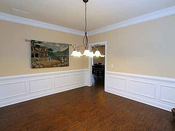 5th image of 110 Woodview Ct