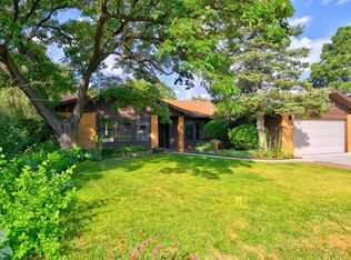 1925 Father Sky St NE, Albuquerque, NM 87112