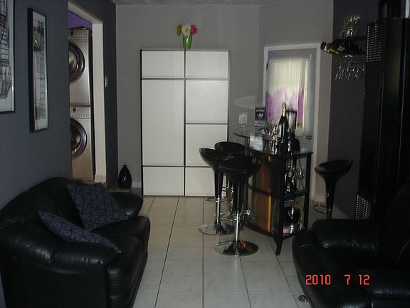 3rd image of 7726 Lockwood Ave