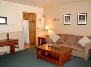 2210 W Illinois Ave, Aurora, IL 60506