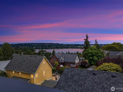 516 N 61st Street #B, Seattle, WA, 98103