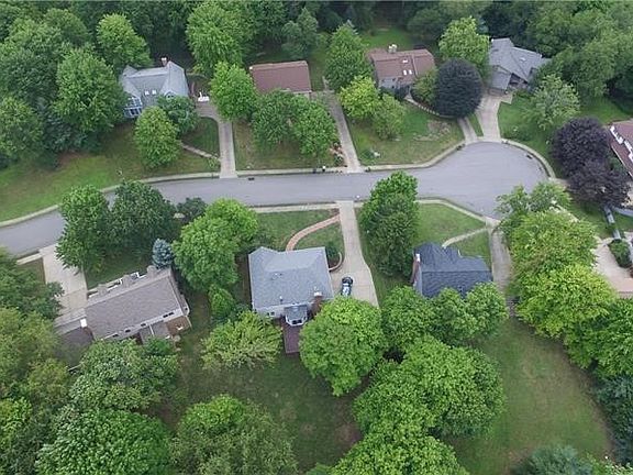 3rd image of 2627 Lansdale Dr